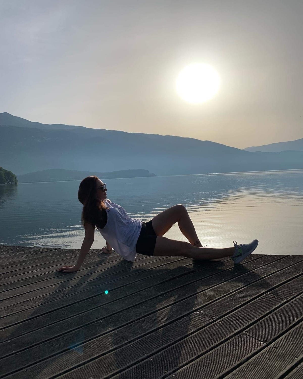 Femme mûre passionnée de naturisme